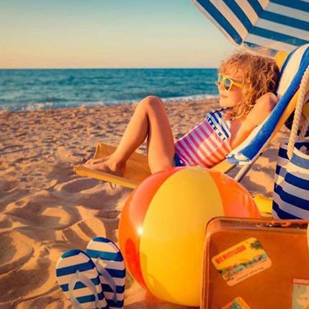B&B Capo Rizzuto Fronte Mare Bagian luar foto