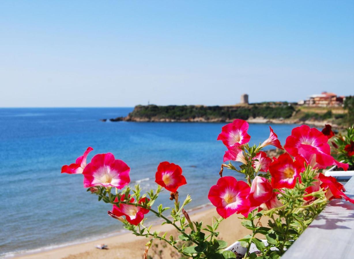 B&B Capo Rizzuto Fronte Mare Bagian luar foto
